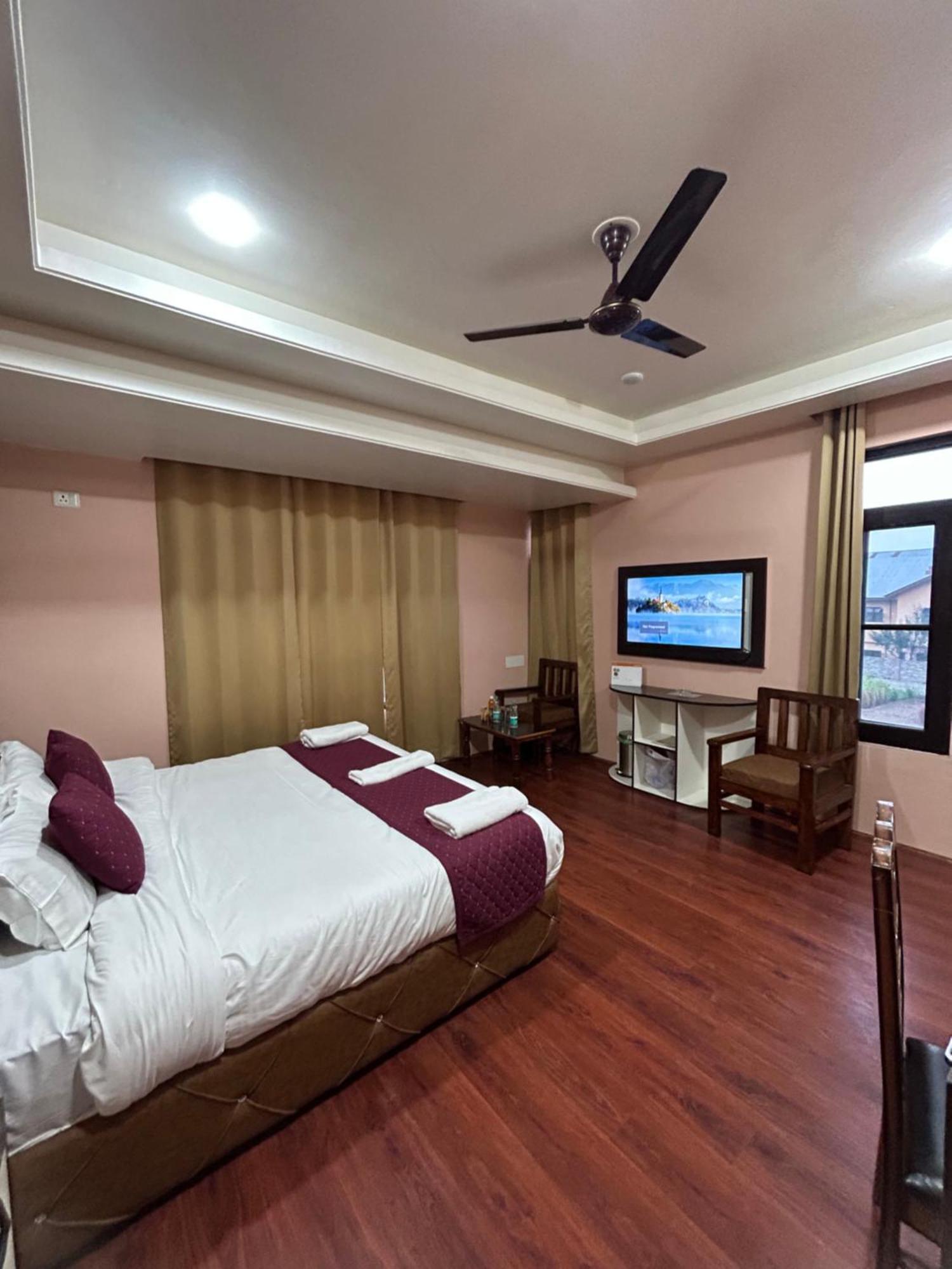 Fair Mount, Airport Road, Humhama Srinagar 호텔 외부 사진