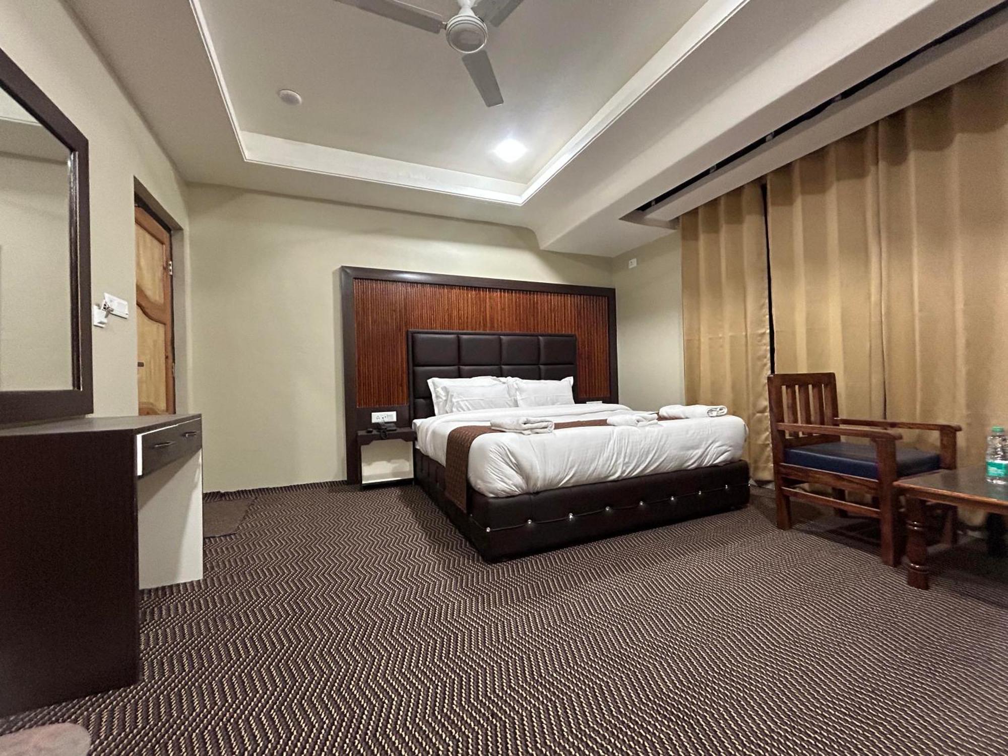 Fair Mount, Airport Road, Humhama Srinagar 호텔 외부 사진